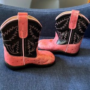 Old West pink and brown toddler girls cowboy boots.